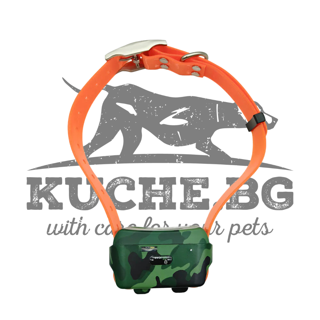 GPS тракер за кучета Icar IK122M-4000 4G с камуфлажен дизайн и оранжева каишка.